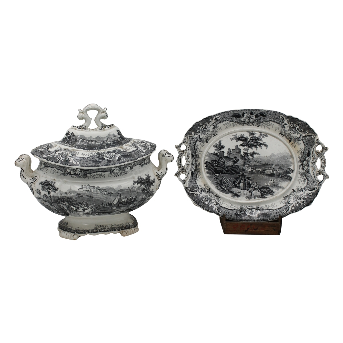 Grande zuppiera con vassoio