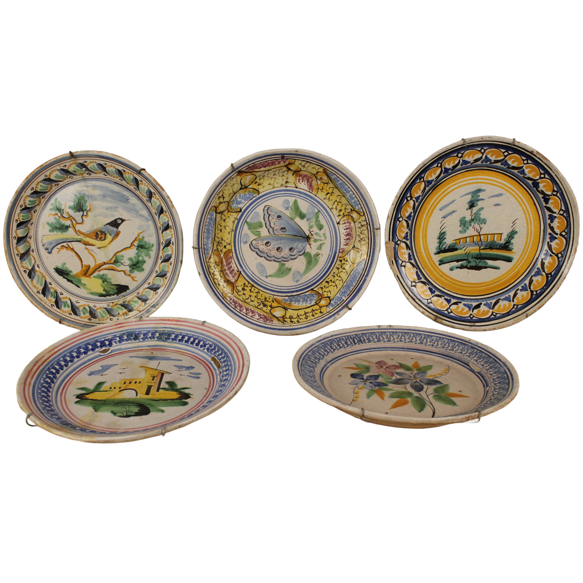 Lotto di cinque grandi piatti 