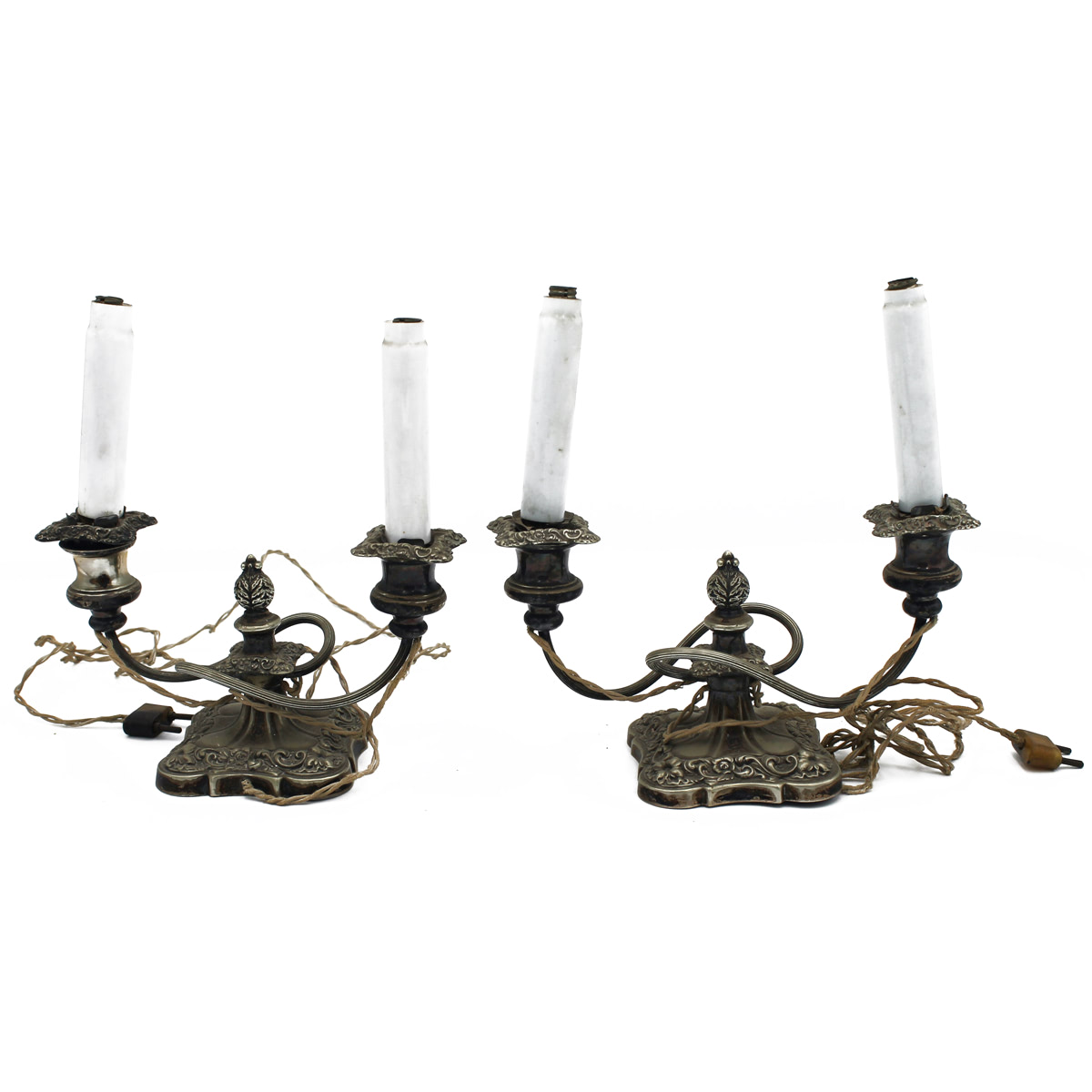 Coppia di piccoli candelabri a due luci - Pair of small two-light candelabra